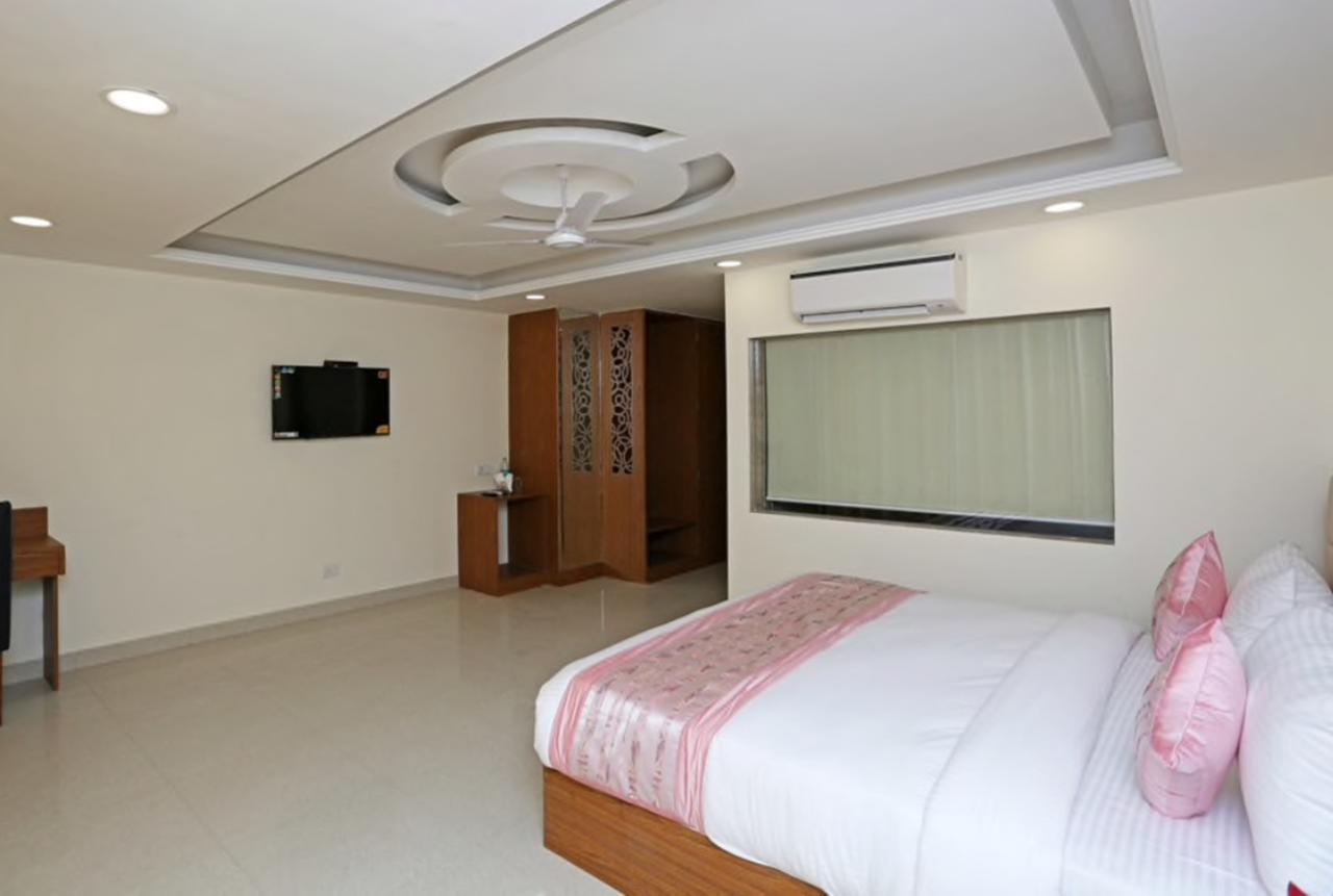 Hotel Airport D'Capitol New Delhi Exterior photo